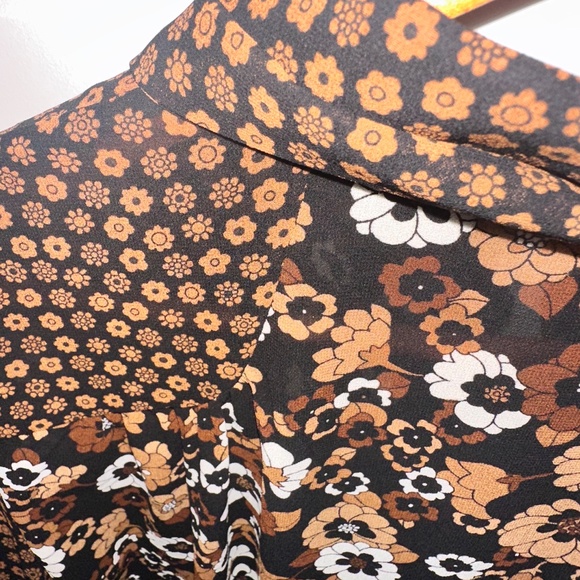 MICHEAL KORS Floral Georgette Tie-Neck Blouse - Picture 4 of 5